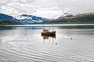 Ullapool-Fishing-boat